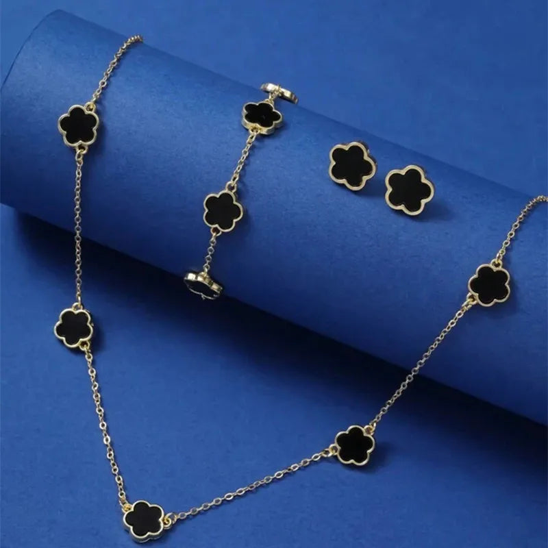 Conjunto de Colar, Pulseira e Brincos Trevo de Quatro Folhas